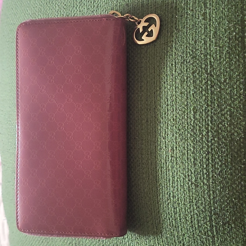 GUCCI Authentic Guccissima Patent Leather Wallet